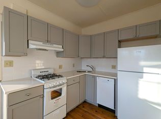 97 College Ave APT 3, Somerville, MA 02144