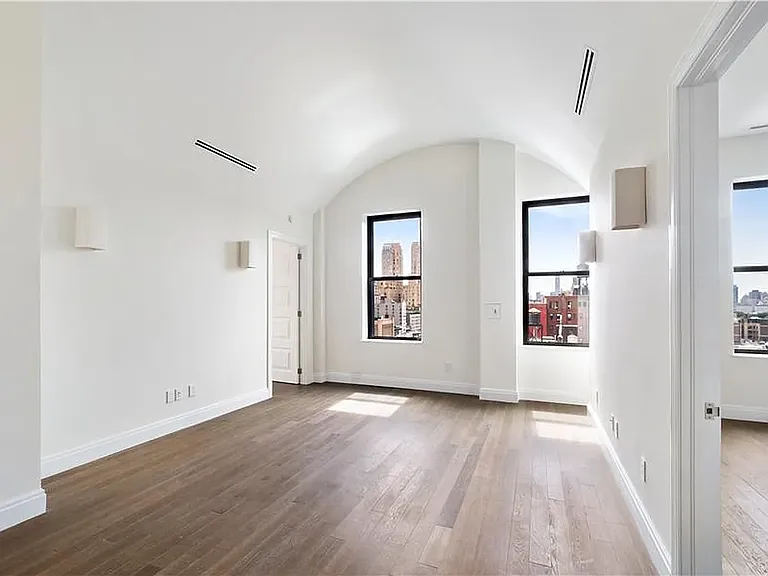 154 W 70th St #N — Photo 3