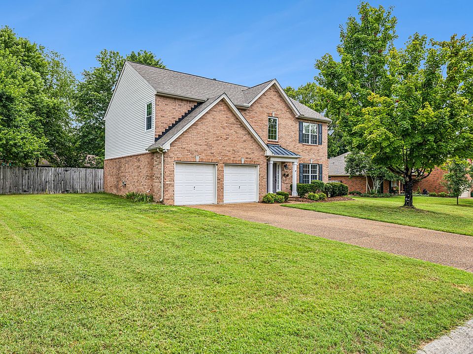 1st image of 2915 Churchill Ln