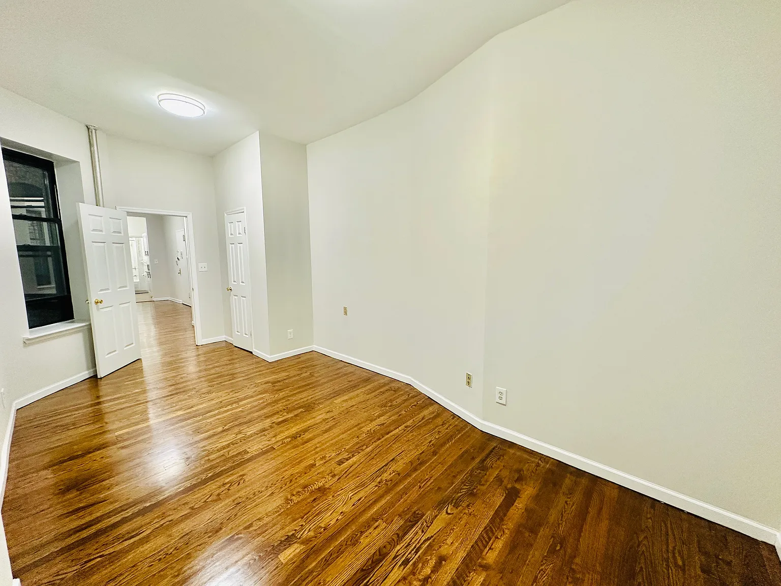 228 West 24th Street — Photo 1