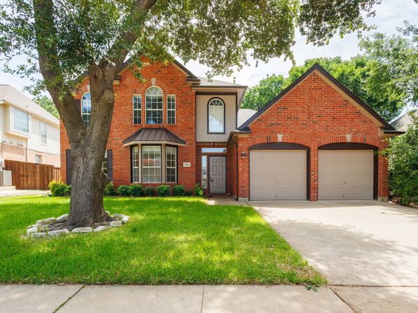 2816 Lakehollow Ln