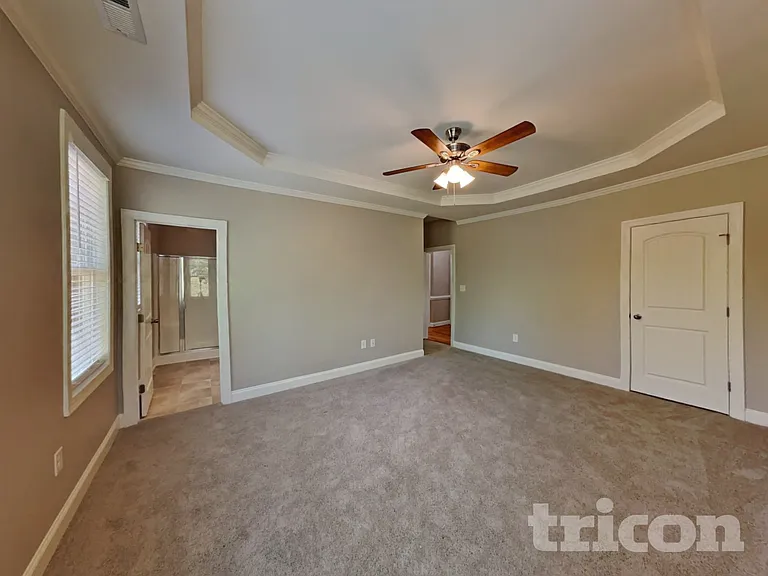 70 Hilldebrant Dr — Photo 6