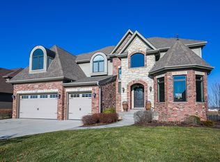 4051 Juneberry Rd, Naperville, IL 60564