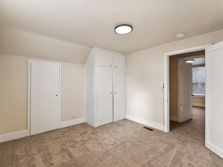 2500 W Madison Ave — Photo 25
