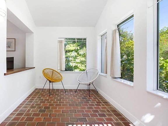 3rd image of 1590 Normandy Dr #1