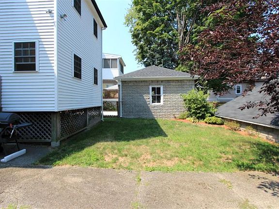 4th image of 97 Electric Ave #2