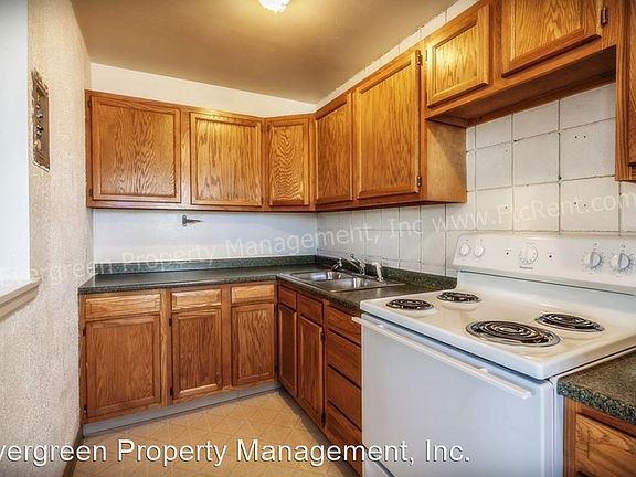 4th image of 509 S Bryan Ave APT 10