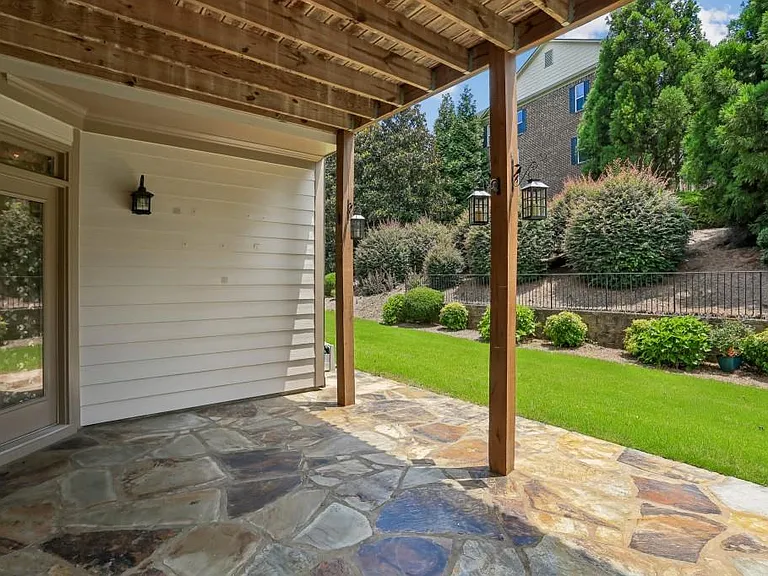 1641 Danbury Parc Pl NE — Photo 27