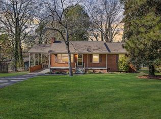 2510 Pinecroft Rd, Greensboro, NC 27407