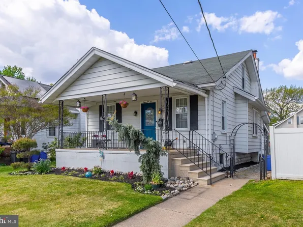 306 W Centre St, Woodbury, NJ 08096