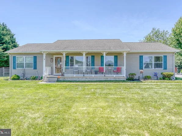 661 Blaine Dr, Felton, DE 19943