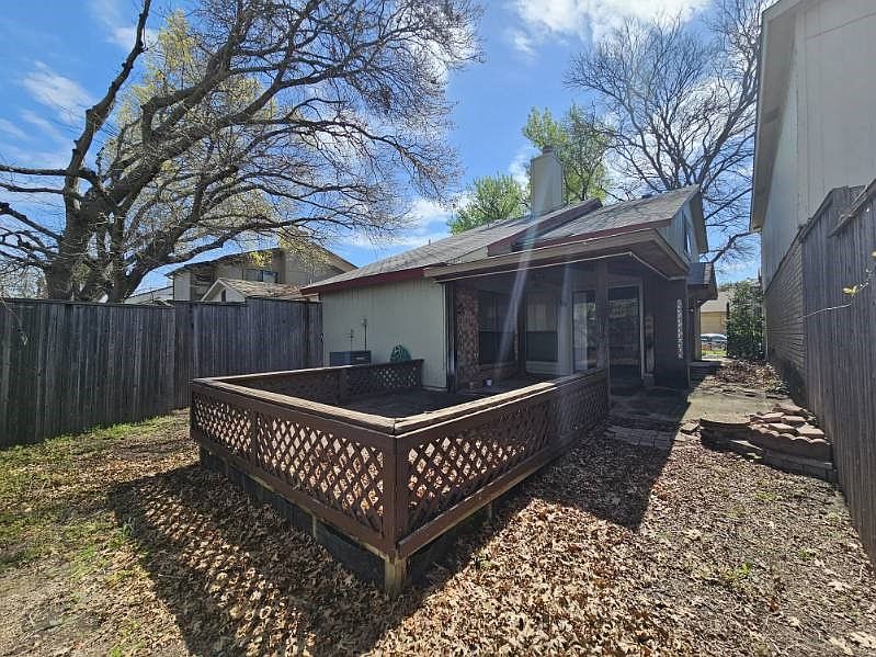 1st image of 2917 Nova Dr