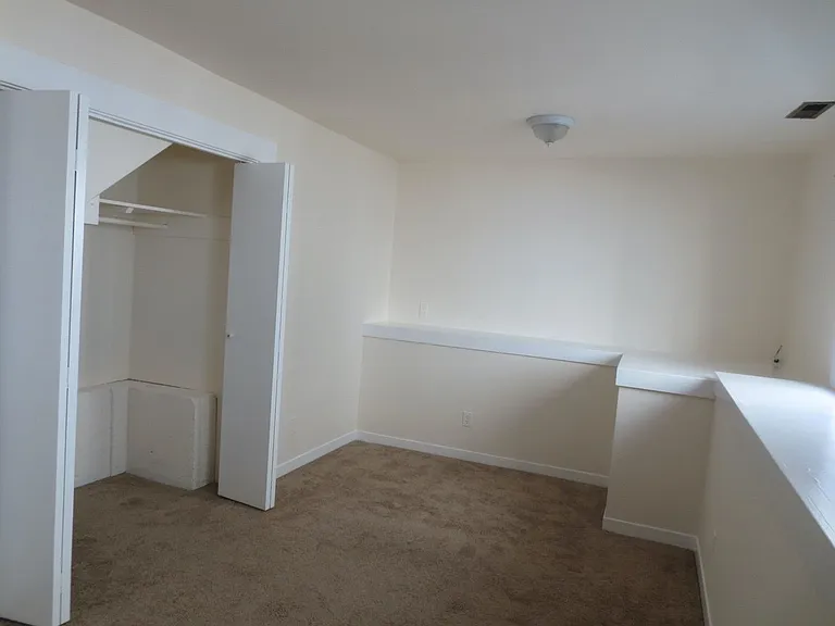 5263 Locksley Ave — Photo 18