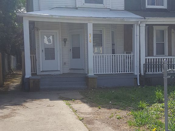 3rd image of 819 Carteret Ave
