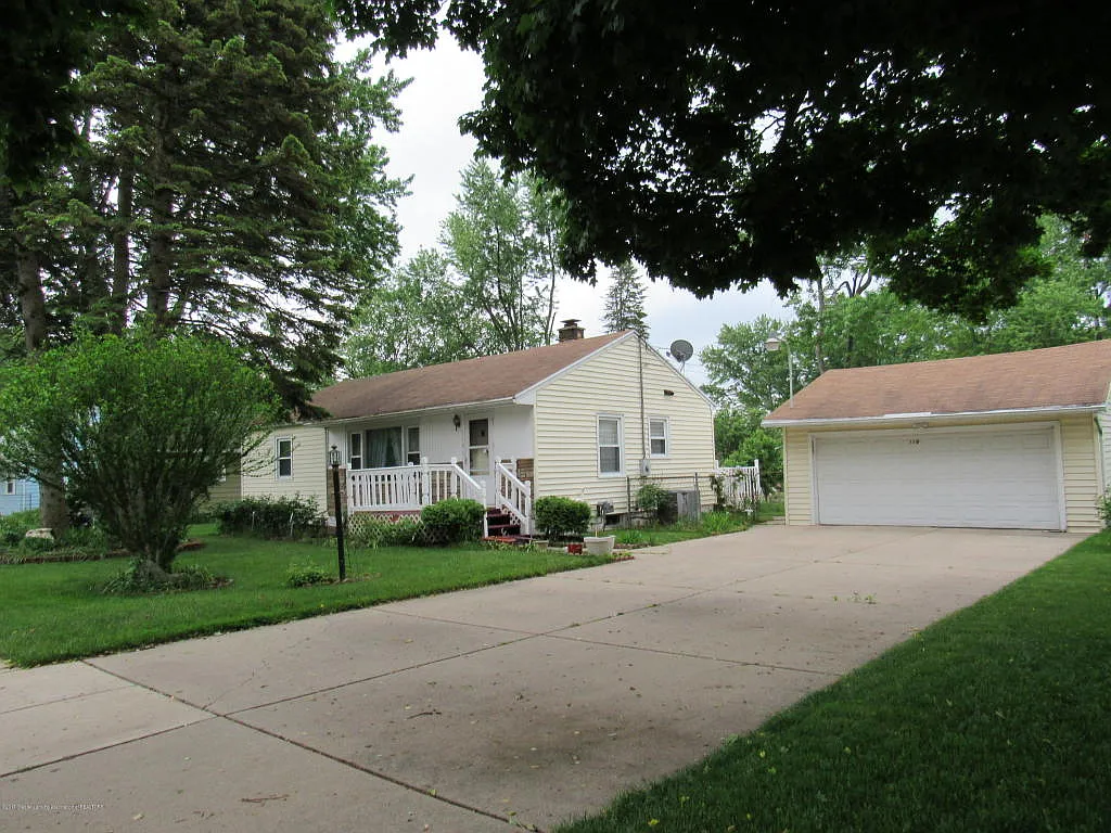 119 Richard Ave photo 1