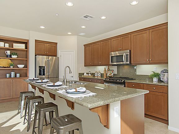 4th image of 2266 Flatiron Way