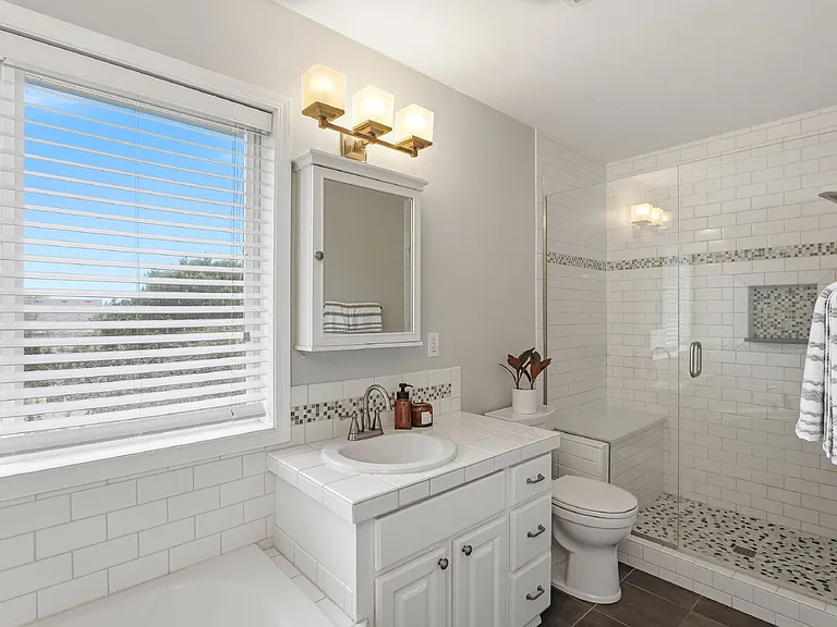 3521 NW Dahlia Dr — Photo 29
