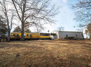 1336 Hartshorn Dr, Hermann, MO 65041