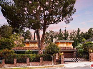 2103 N Hobart Blvd, Los Angeles, CA 90027