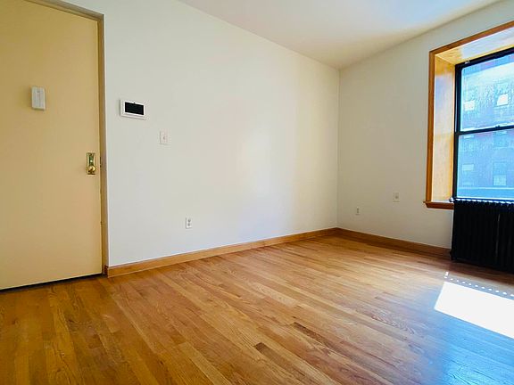 3rd image of 57 Kenmare St APT 4