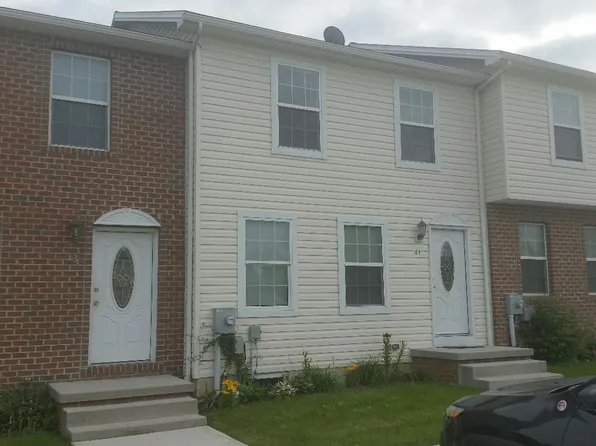 41 Cougar Dr, Hanover, PA 17331