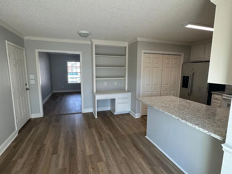 3621 Beacon Dr — Photo 12