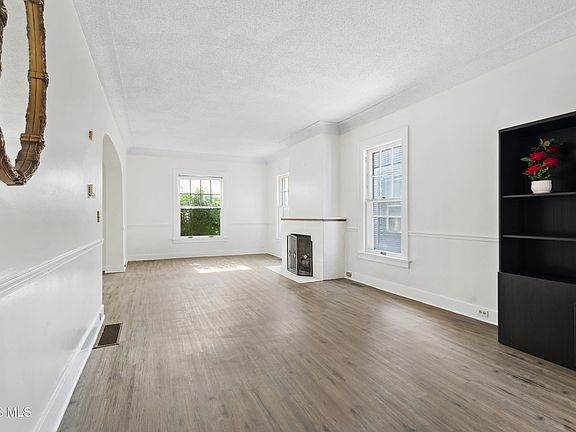 5th image of 2108 Glenwood Ave