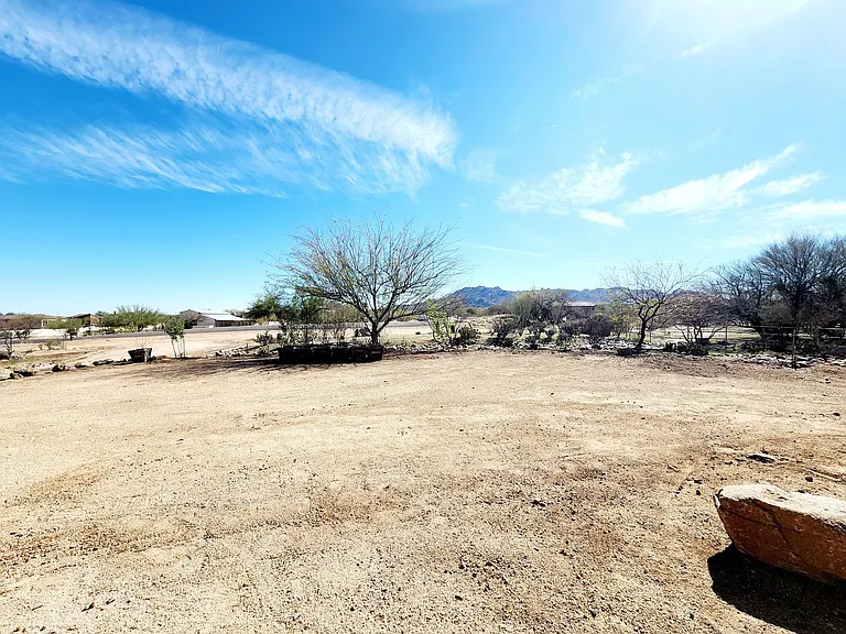 14032 E Cavedale Dr — Photo 23