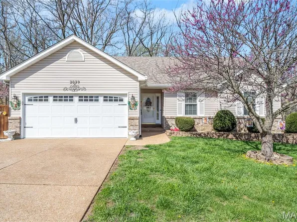2029 Fairbanks Ln, Festus, MO 63028