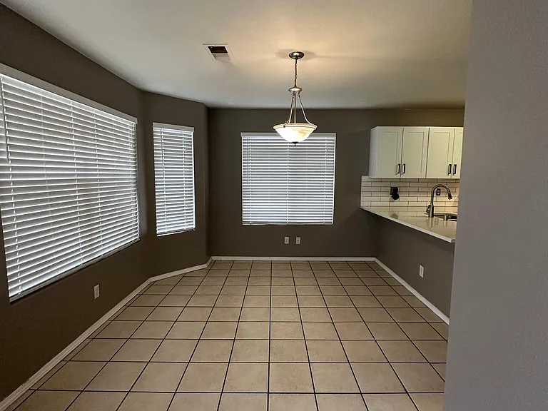 660 Vista Lejos Ln SW — Photo 6