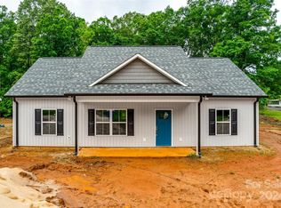 1520 University Park Dr, Lancaster, SC 29720