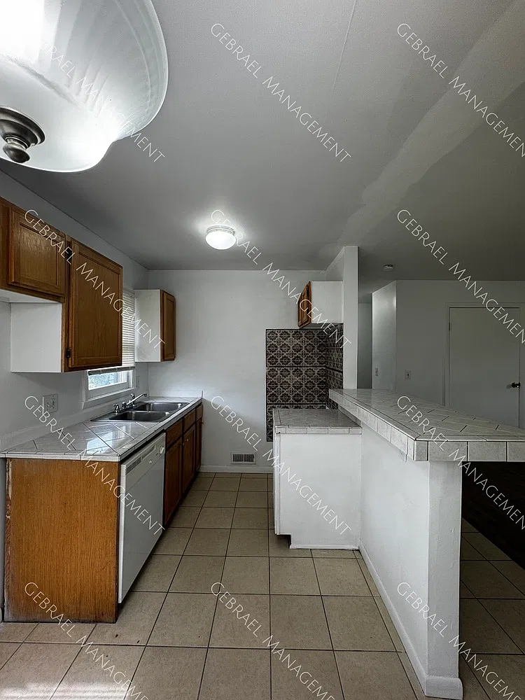1601 N Virginia St ROA — Photo 2