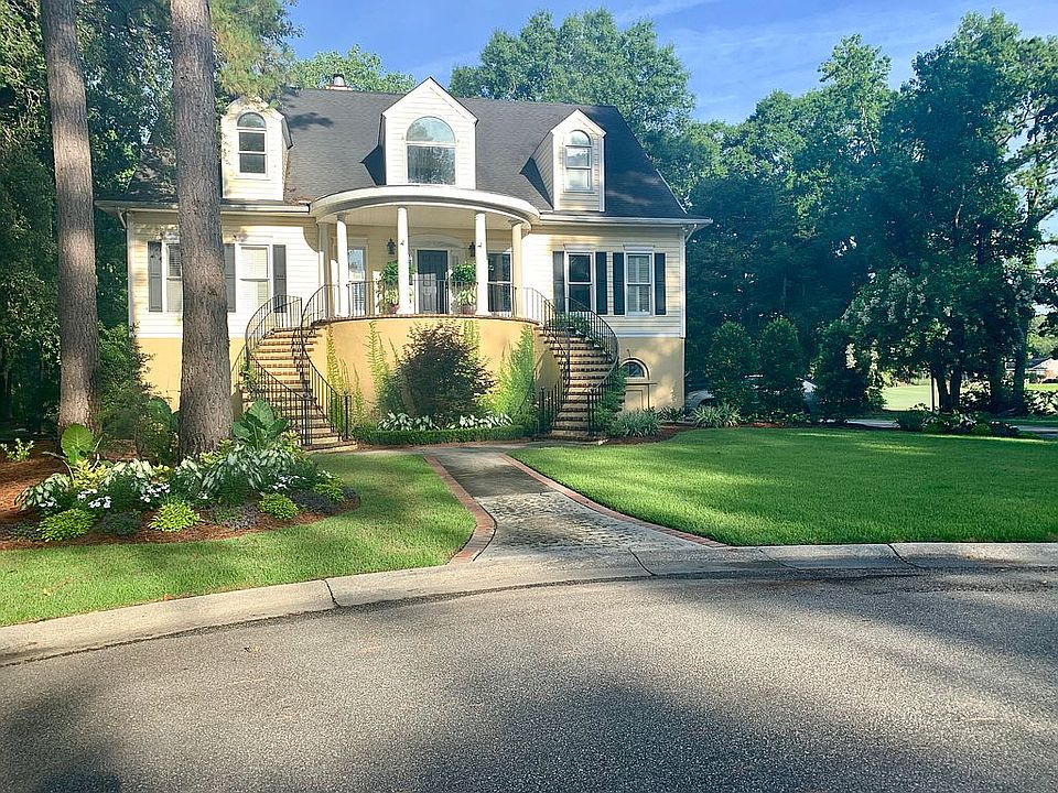 2nd image of 16 Trail Hollow Ct