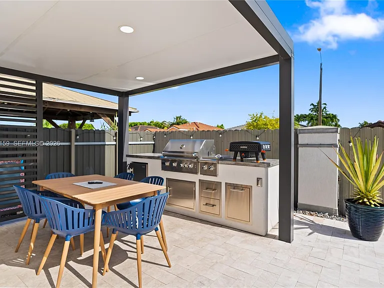 14747 SW 38th Ter — Photo 42