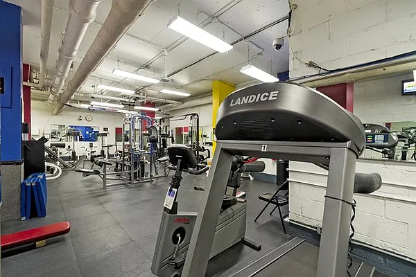 Sold by SBNY RE | media 23