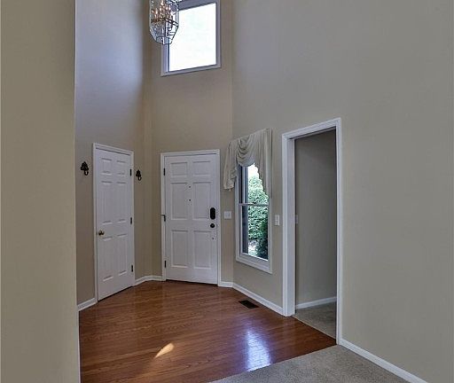 5th image of 7164 Hartcrest Ln #127