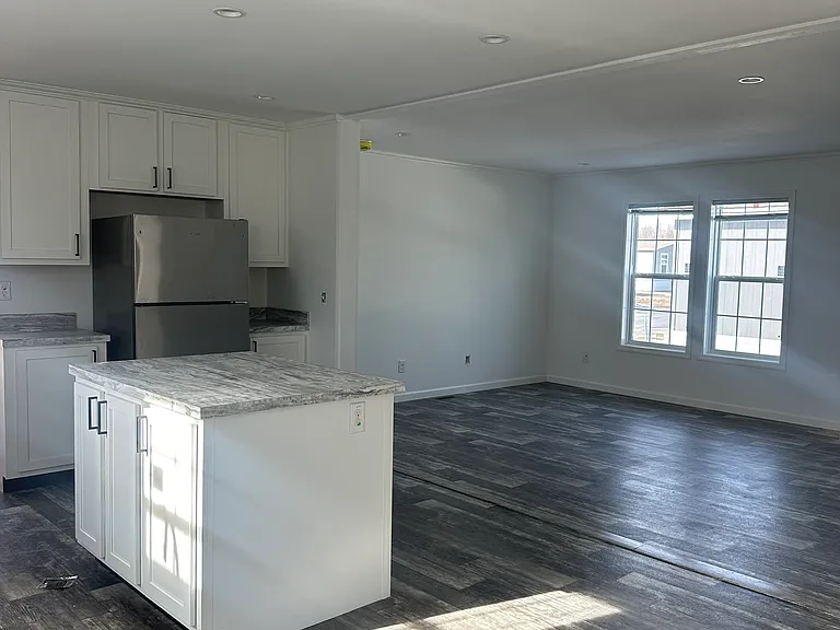 3607 Warren Ct — Photo 10
