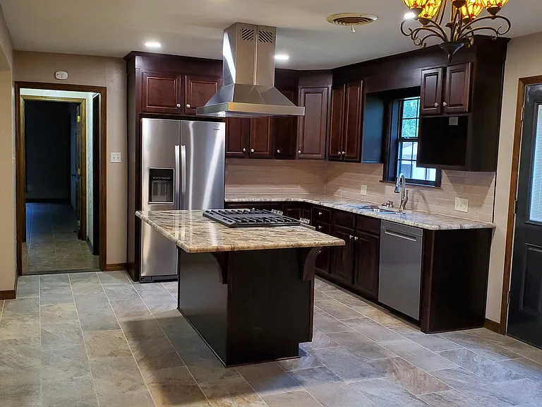 103 Sherry Dr — Photo 5
