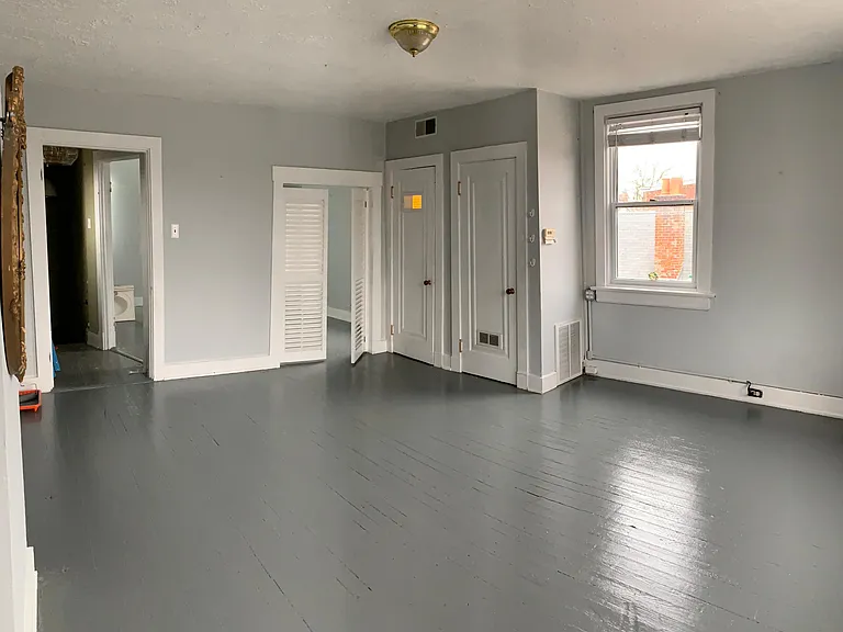 416 W 12th St #3 — Photo 2