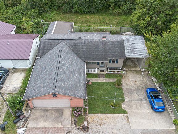 5th image of 42 E Riehle Rd