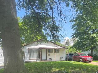 131 Grampian Rd, Saint Louis, MO 63137