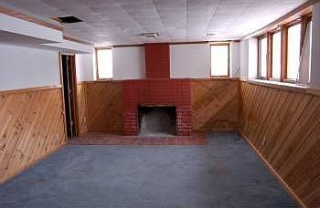 2nd image of 107 Walnut St S