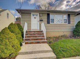 32 Clauss St, Carteret, NJ 07008