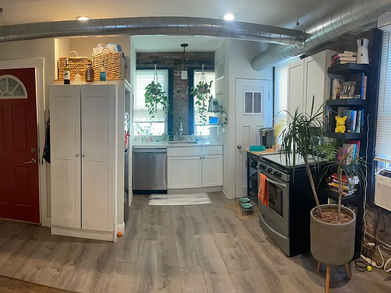 3102 N Southport Ave #CH — Photo 15
