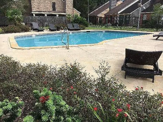 The Plantation Condominiums — Photo 1