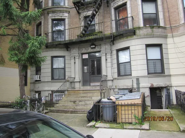 122 Fenimore Street image 29 of 30