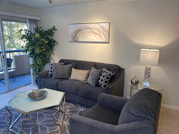 4th image of 21520 Burbank Blvd APT 221