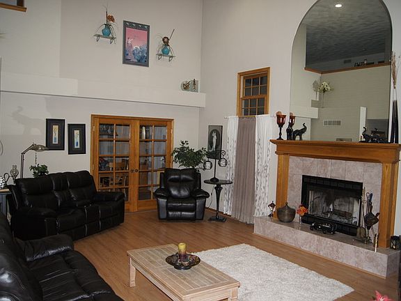 2nd image of 1644 Old Field Ct