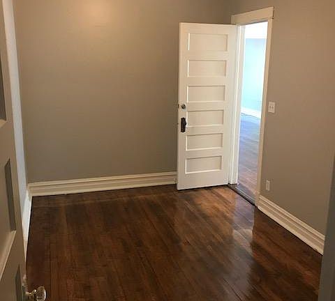 5th image of 1626 N Rockwell St APT 1