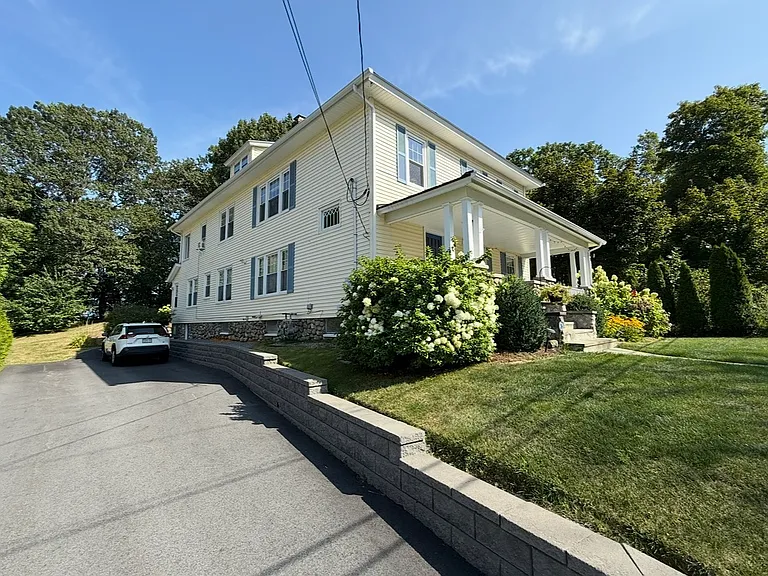 26 Hapgood Rd #2 — Photo 14